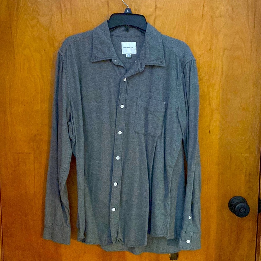 American Eagle Button Up